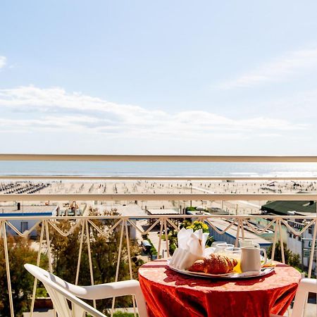 Hotel Lungomare Cervia Kültér fotó