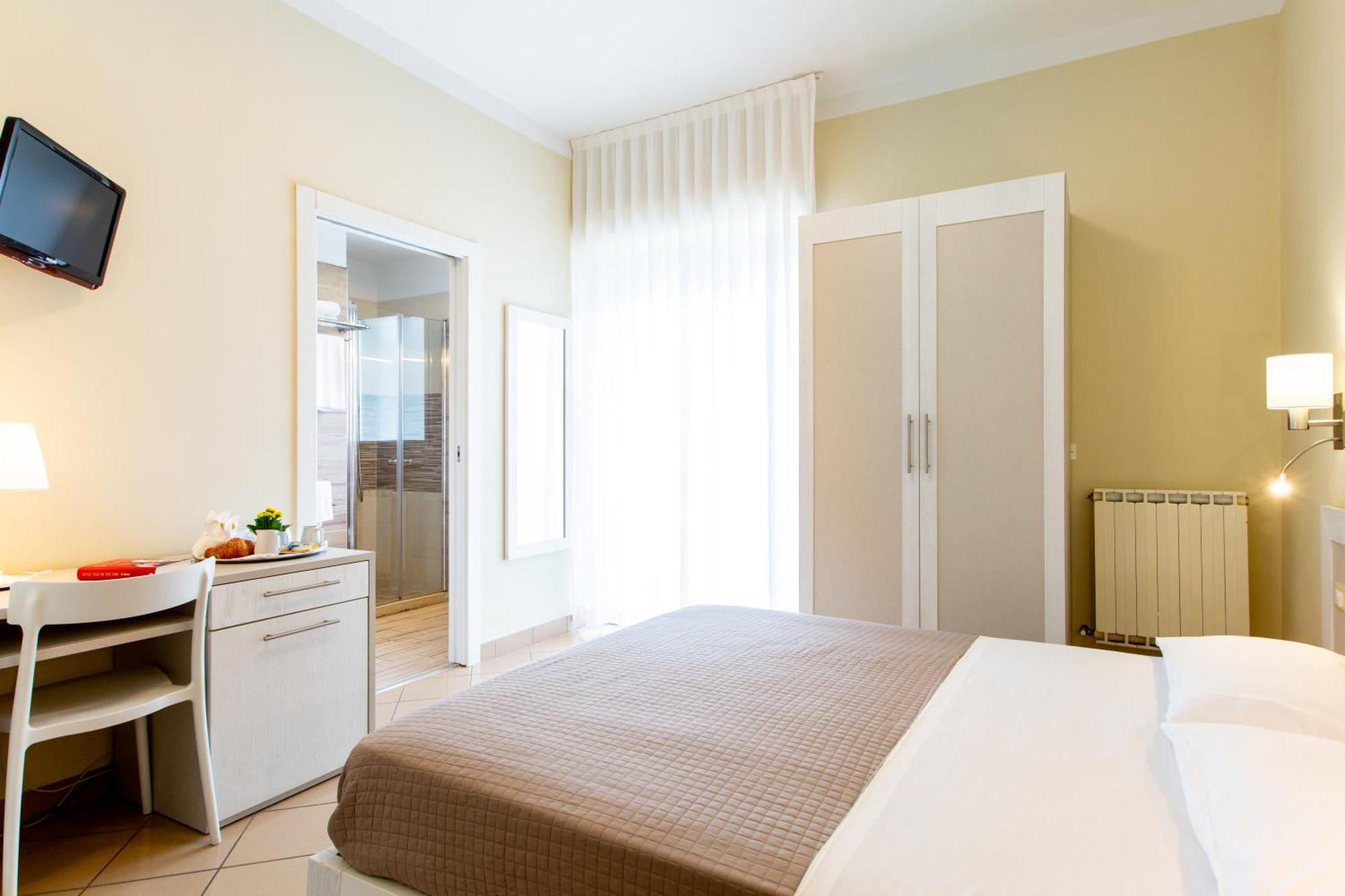 Hotel Lungomare Cervia Kültér fotó