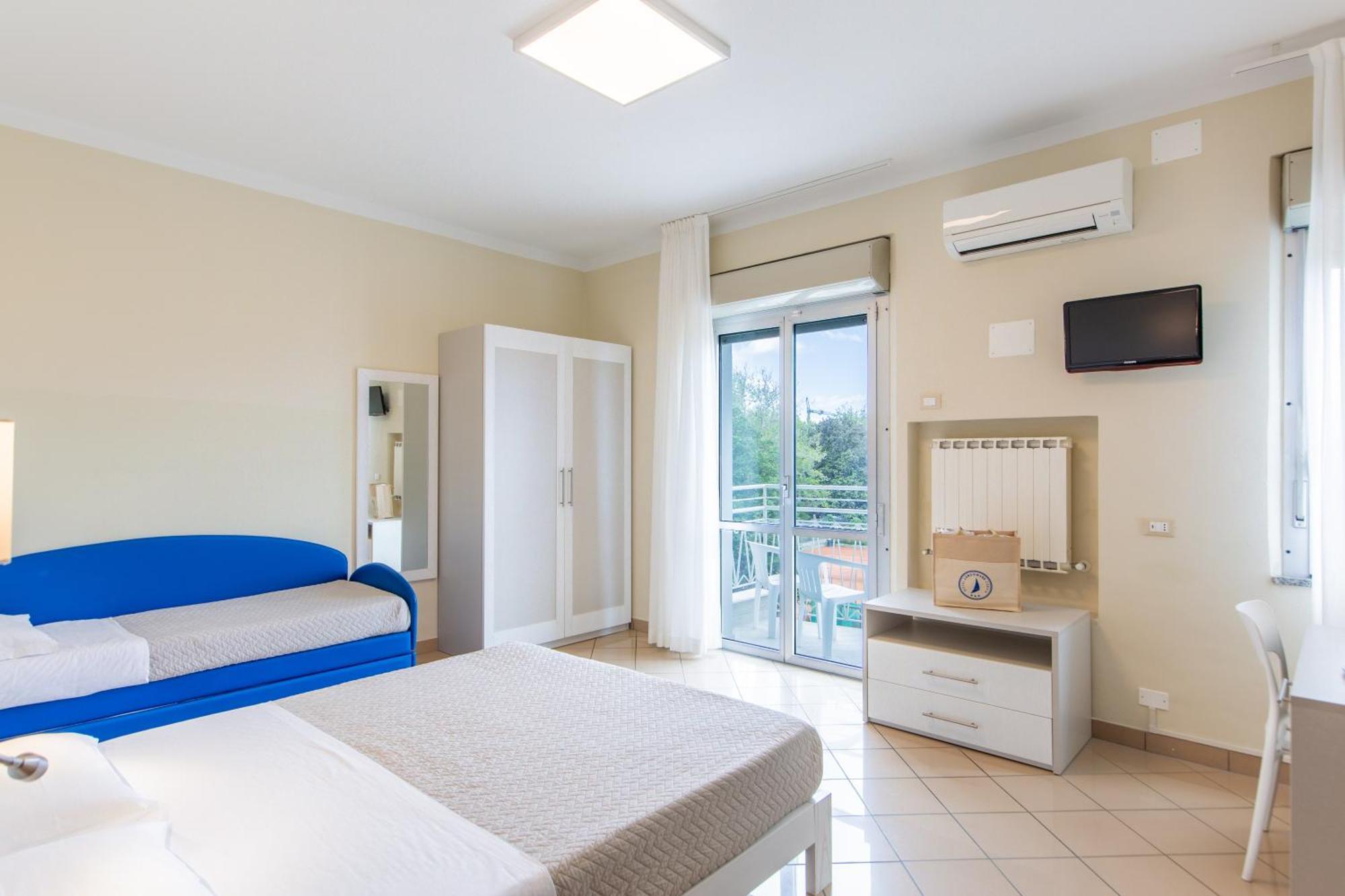Hotel Lungomare Cervia Kültér fotó