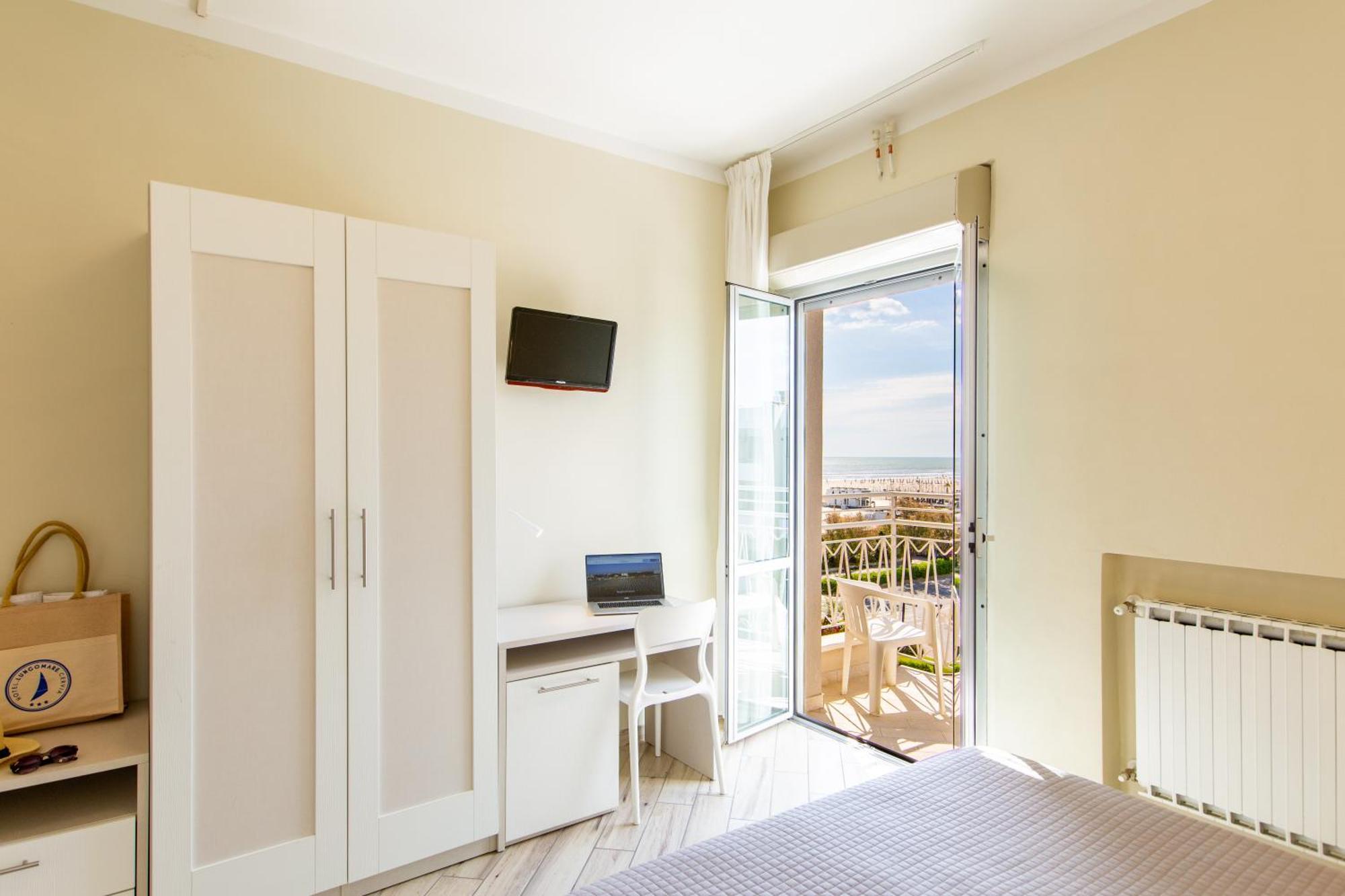 Hotel Lungomare Cervia Kültér fotó