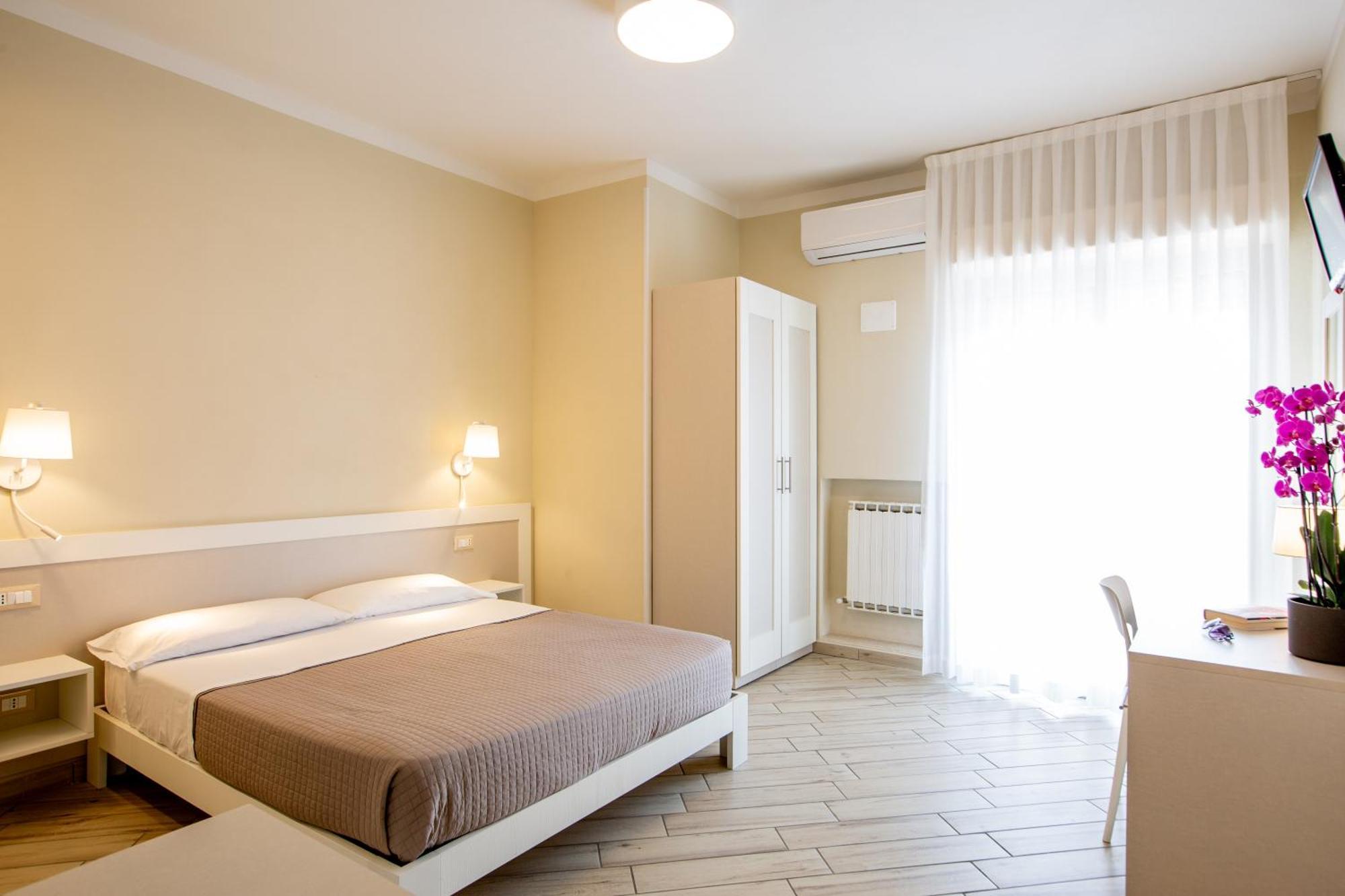 Hotel Lungomare Cervia Kültér fotó