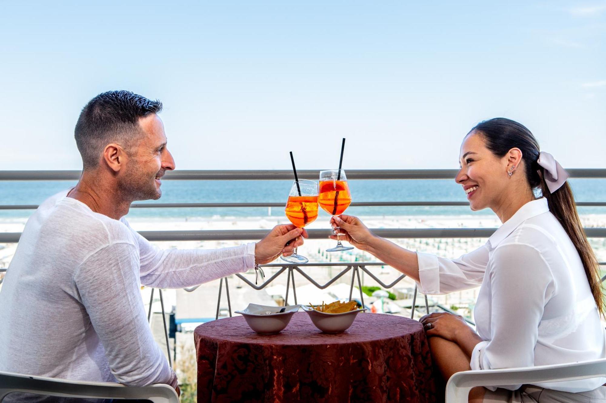 Hotel Lungomare Cervia Kültér fotó